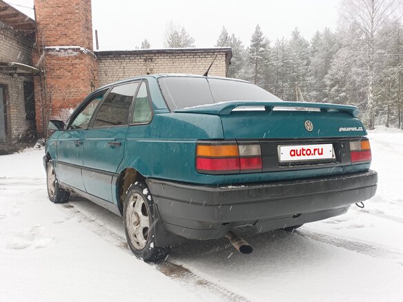 1990 Volkswagen Passat B3, зелёный, 110000 рублей - вид 12