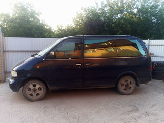 1997 Nissan Largo III (W30), фиолетовый, 480000 рублей, вид 3