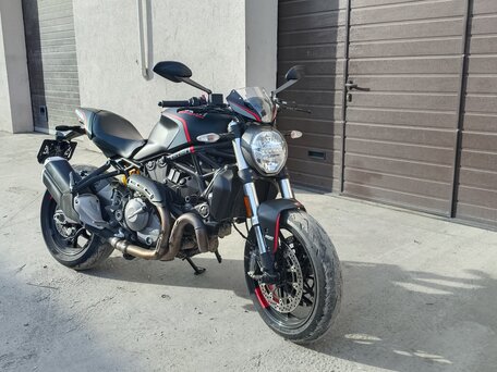 2020 Ducati Monster 821, чёрный, 990000 рублей, вид 4