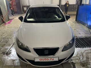 2010 SEAT Ibiza IV, белый, 330000 рублей, вид 2
