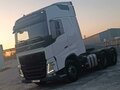 2016 Volvo FH, белый, 8600000 рублей - вид 1