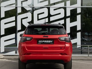 2022 Jeep Compass II Рестайлинг, красный, 3285000 рублей, вид 4
