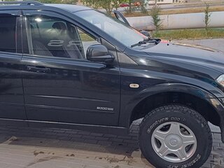 2009 SsangYong Kyron I Рестайлинг, чёрный, 900000 рублей, вид 3
