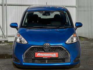 2019 Toyota Sienta II Рестайлинг, синий, 1380000 рублей, вид 2
