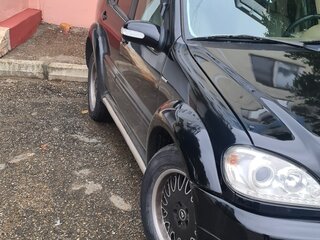 2002 Mercedes-Benz M-Класс 320 I (W163) Рестайлинг, чёрный, 1200000 рублей, вид 1