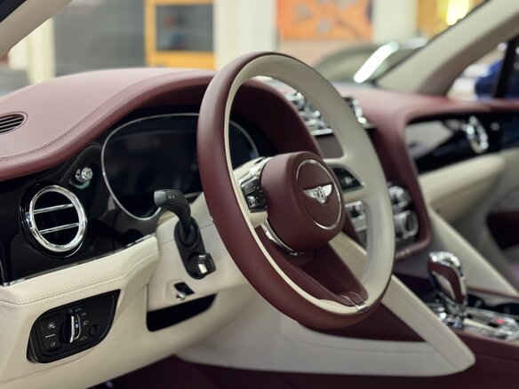 2022 Bentley Bentayga I Рестайлинг, синий, 36900000 рублей - вид 7