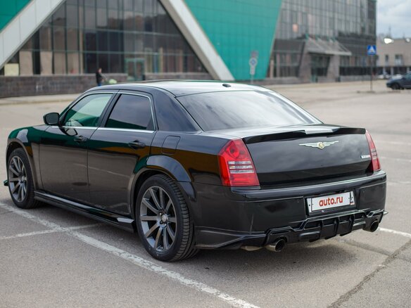 2006 Chrysler 300C SRT8 I, чёрный, 3000000 рублей - вид 7