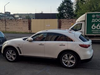 2013 Infiniti QX70, белый, 2000000 рублей, вид 4