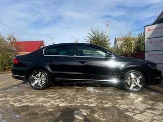 2014 Volkswagen Passat B7, чёрный, 1310000 рублей, вид 3