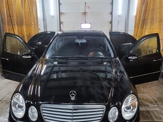 2004 Mercedes-Benz E-Класс 320 III (W211, S211), чёрный, 790000 рублей, вид 4