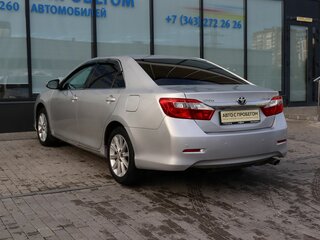 2012 Toyota Camry VII (XV50), серебристый, 1620000 рублей, вид 3