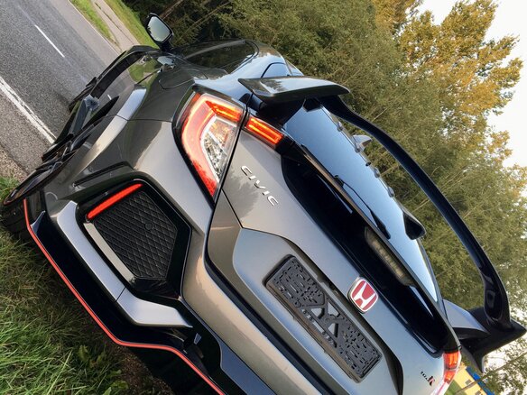 2017 Honda Civic Type R X, серый