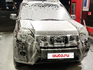 2013 Nissan X-Trail II Рестайлинг, серебристый, 1700000 рублей, вид 4