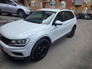2018 Volkswagen Tiguan II, белый, 2850000 рублей, вид 1
