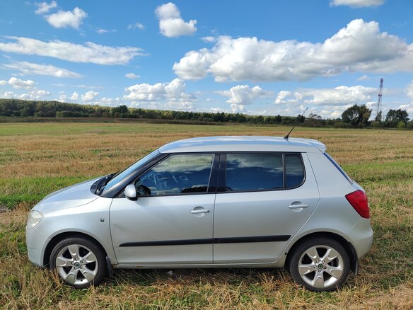 2009 Skoda Fabia II, серебристый, 500000 рублей - вид 9