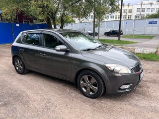 2011 Kia Ceed I Рестайлинг, серебристый, 900000 рублей, вид 3