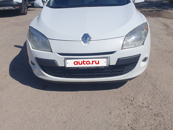2010 Renault Megane III, белый, 600000 рублей - вид 1