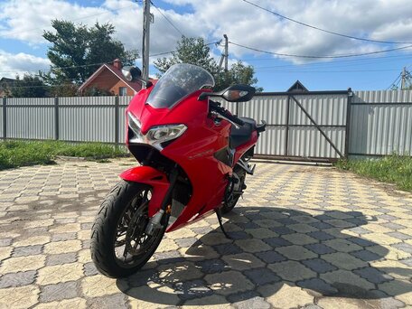 2016 Honda VFR 800, красный, 750000 рублей, вид 3