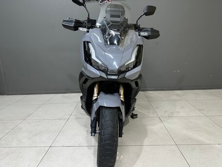 2023 Honda ADV350, серый, 740000 рублей, вид 3