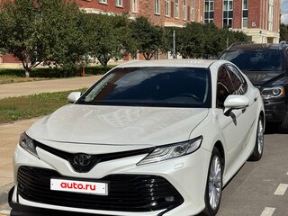 2020 Toyota Camry VIII (XV70), белый, 2774000 рублей, вид 1