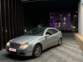 2003 Mercedes-Benz C-Класс 230 II (W203), серебристый, 750000 рублей, вид 1