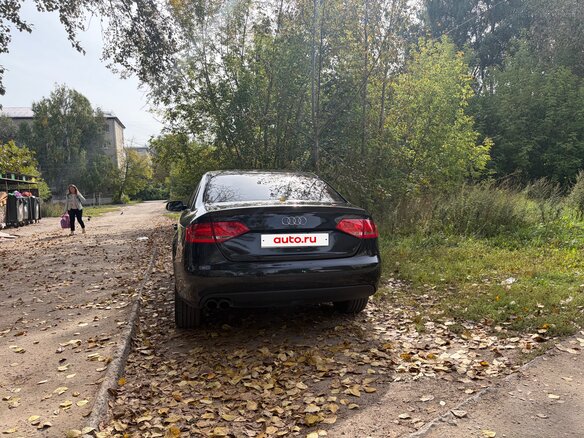 2010 Audi A4 IV (B8), чёрный, 1050000 рублей - вид 2