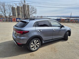 2020 Kia Rio X-Line IV, серый, 1600000 рублей, вид 4