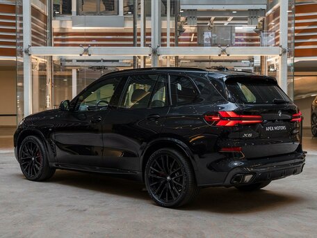 2026 BMW X5 40i IV (G05/G18) Рестайлинг, чёрный, 16340000 рублей, вид 4