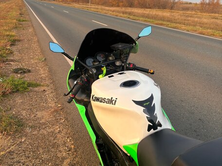 2003 Kawasaki ZXR 750, зелёный, 270000 рублей, вид 3