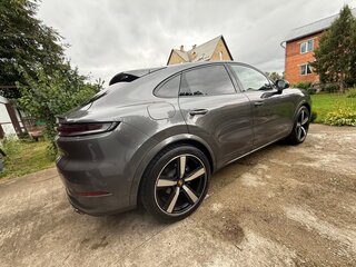 2025 Porsche Cayenne Coupé III Рестайлинг, серый, 15000000 рублей, вид 4