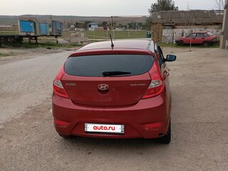 2012 Hyundai Solaris I, красный, 690000 рублей, вид 3