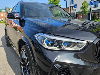 2021 BMW X5 M III (F95), чёрный, 12000000 рублей, вид 3