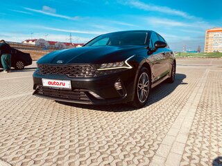 2020 Kia K5 III, чёрный, 2550000 рублей, вид 1