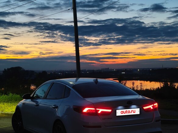 2018 Kia Optima IV Рестайлинг, белый, 1830000 рублей - вид 7