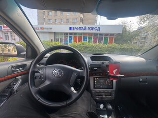 2004 Toyota Avensis II, серебристый, 550000 рублей, вид 2