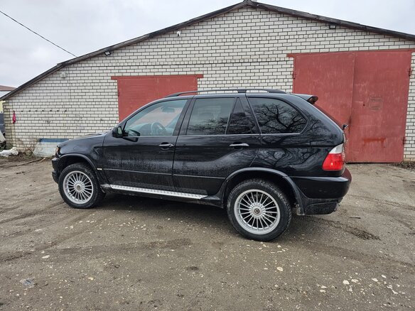 2001 BMW X5 4.4i I (E53), чёрный, 1700000 рублей - вид 4