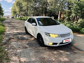 2010 Kia Cerato 4-speed II, белый, 600000 рублей, вид 5