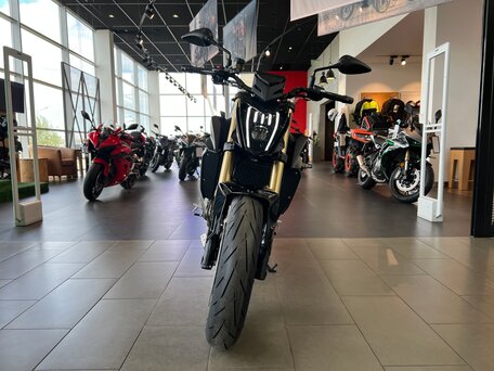 2026 QJMotor SRK 550, чёрный, 549000 рублей, вид 3