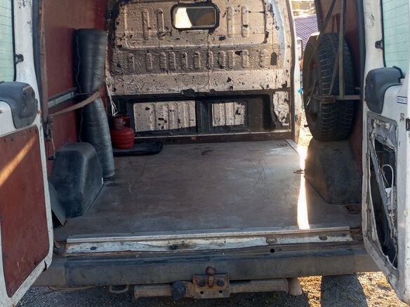 2002 Ford Transit, белый, 450000 рублей - вид 5