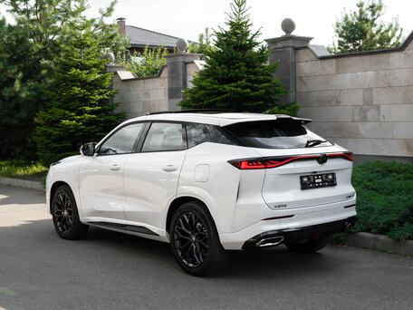 2026 Changan UNI-Z, белый, 2390000 рублей, вид 4