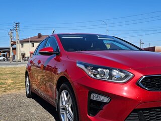 2019 Kia Ceed III, красный, 1150000 рублей, вид 2