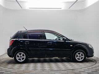 2010 Kia Rio II Рестайлинг, чёрный, 359000 рублей, вид 4