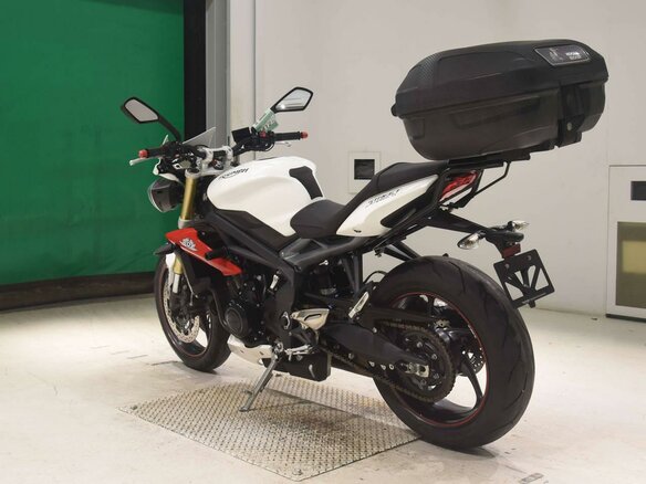 2017 Triumph Street Triple, белый, 695000 рублей - вид 5