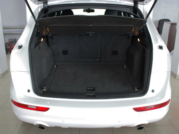 2010 Audi Q5 I (8R), белый - вид 17