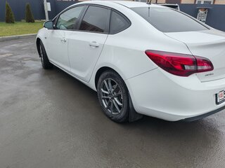 2013 Opel Astra J Рестайлинг, белый, 850000 рублей, вид 4