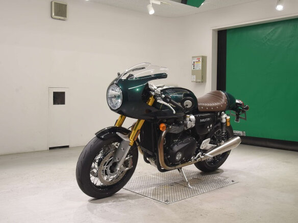 2024 Triumph Thruxton, зелёный, 1450000 рублей - вид 3