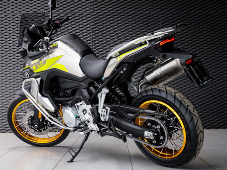 2026 Voge 900DSX, зелёный, 1033000 рублей, вид 4
