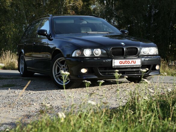 2001 BMW 5 серии 540i IV (E39) Рестайлинг, чёрный - вид 1