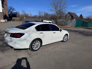 2013 Honda Accord IX, белый, 1600000 рублей, вид 4
