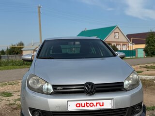 2011 Volkswagen Golf VI, серебристый, 800000 рублей, вид 2